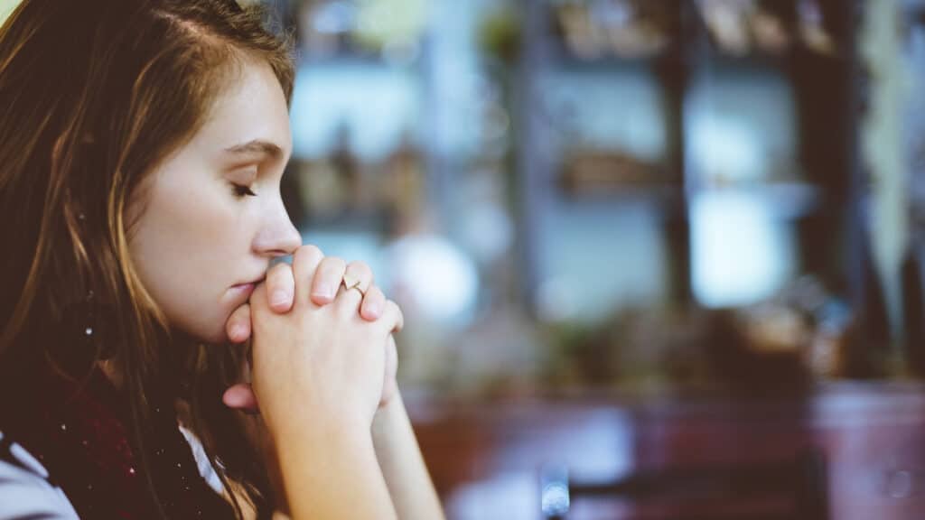 Qué puedes pedir a Dios en oración